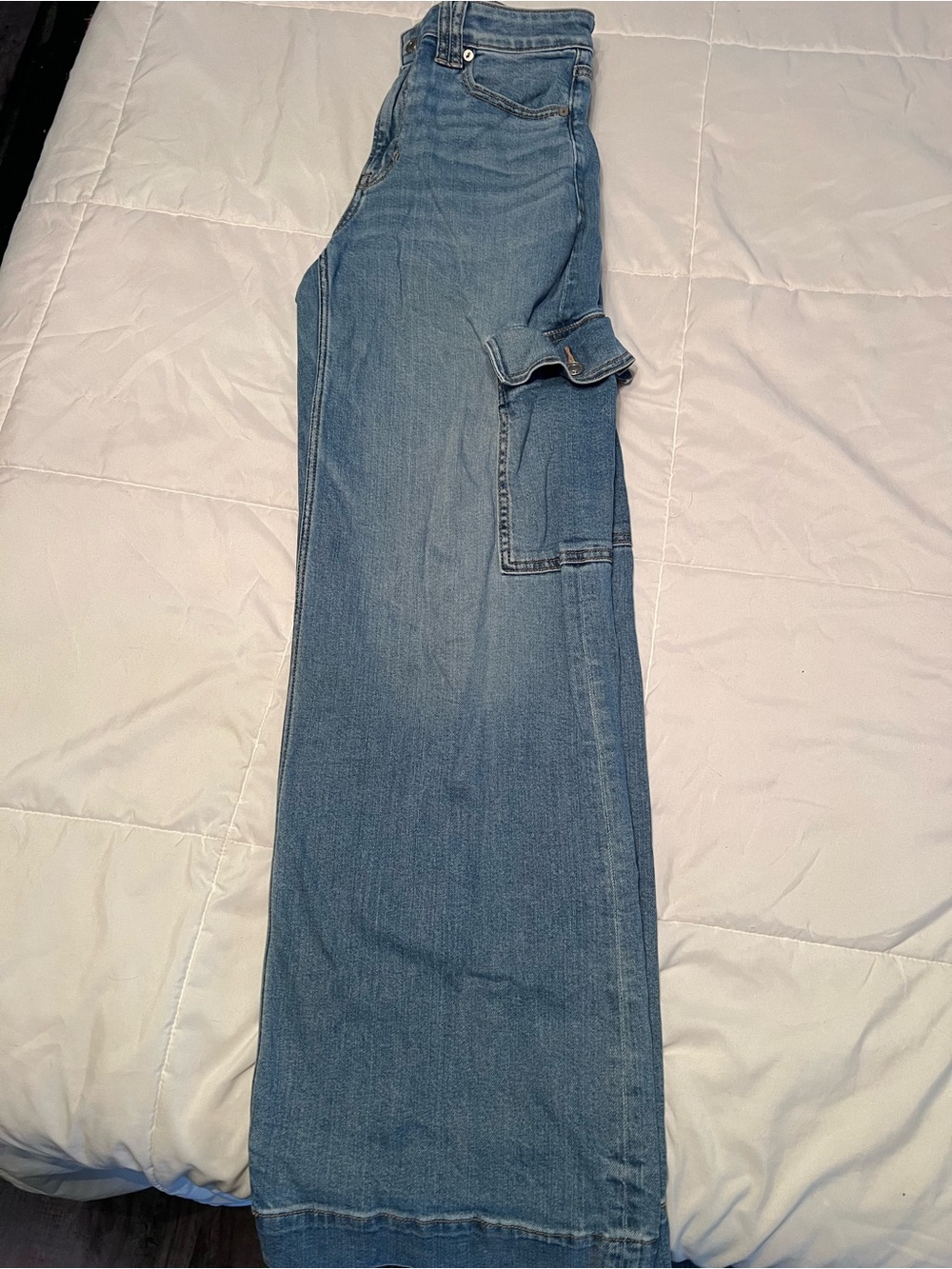 American Eagle Light Blue Super High Rise Baggy Wide Leg Cargo Jeans Size 6 Long